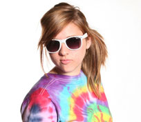 83號外貿(mào)橙色背景時(shí)尚服裝購物商城網(wǎng)站建設(shè)，響應(yīng)式前端外貿(mào)站帶手機(jī)端